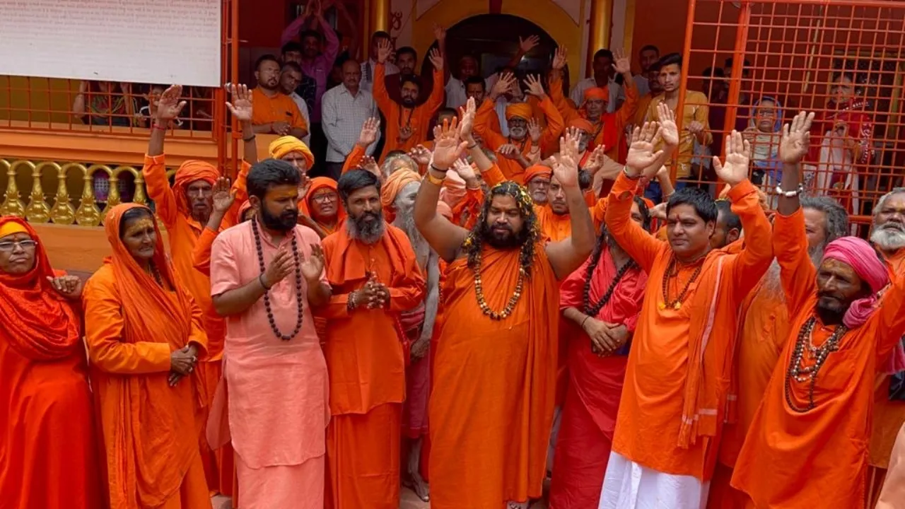 महाकुम्भ 2025 : देश, विदेश के दो हजार से अधिक प्रमुख संत, महात्मा करेंगे कल्पवास 