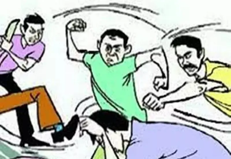 रुद्रपुर: कुत्ते की जान बचाई तो खुद की जान पड़ी आफत में