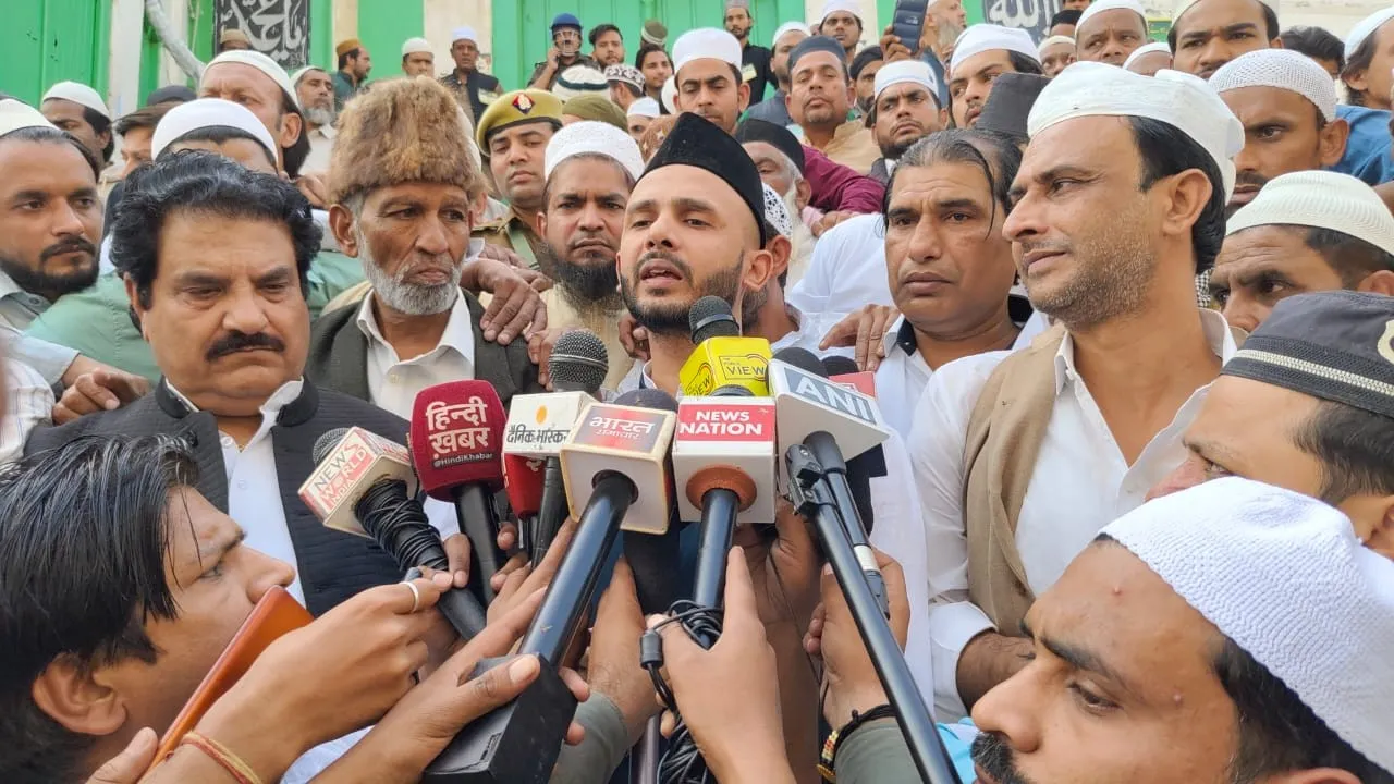 संभल: सांसद जियाउर्रहमान बर्क बोले- मस्जिद थी और मस्जिद रहेगी, कानूनी लड़ाई से देंगे जवाब