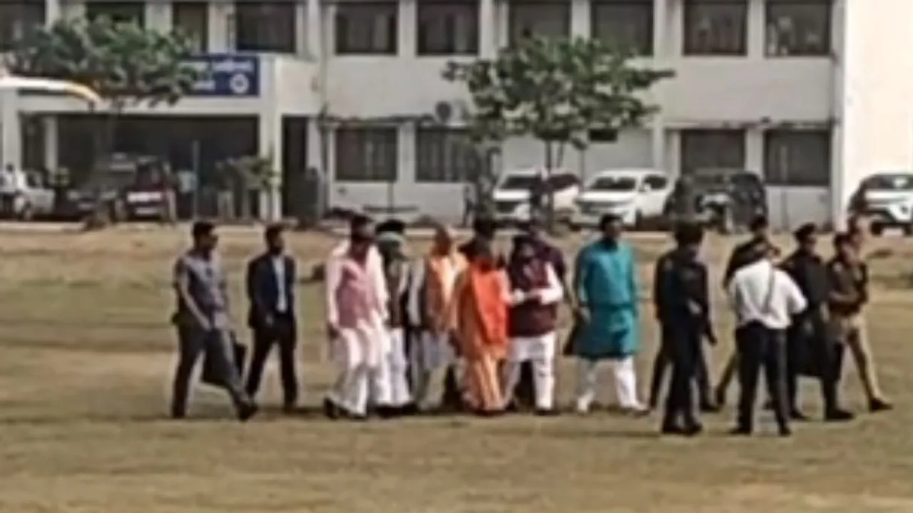 सीएम योगी आदित्यनाथ 5