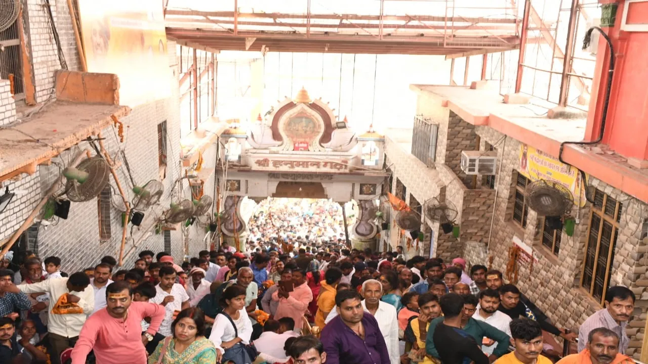 14 कोसी परिक्रमा :  30 लाख से अधिक श्रद्धालु पहुंचे रामनगरी, हाइवे पर थम गए वाहनों के पहिए