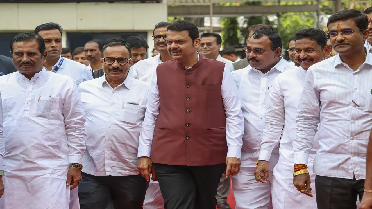 देवेंद्र फडणवीस के नेतृत्व वाली सरकार ने महाराष्ट्र विधानसभा में हासिल किया विश्वास मत