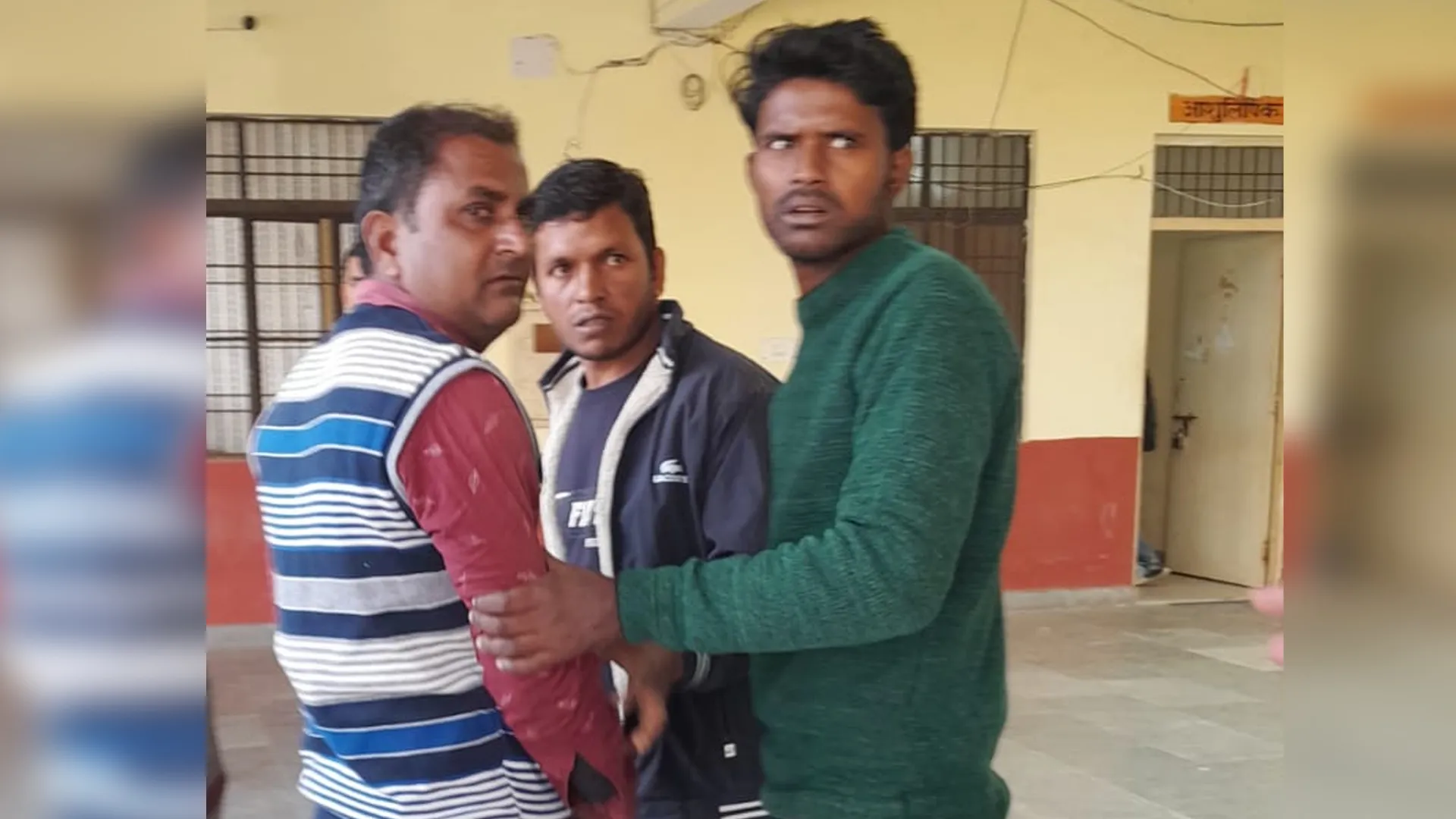 बदायूं : एसडीएम कार्यालय में लेखपाल व भाजपा बूथ अध्यक्ष में मारपीट, लेखपाल निलंबित