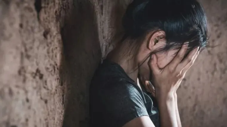 Bareilly: पिता स्मैक तस्कर...कैफे संचालक ने कर दी लड़की के साथ गलत हरकत, बेटी ने तेजाब पीकर दी जान