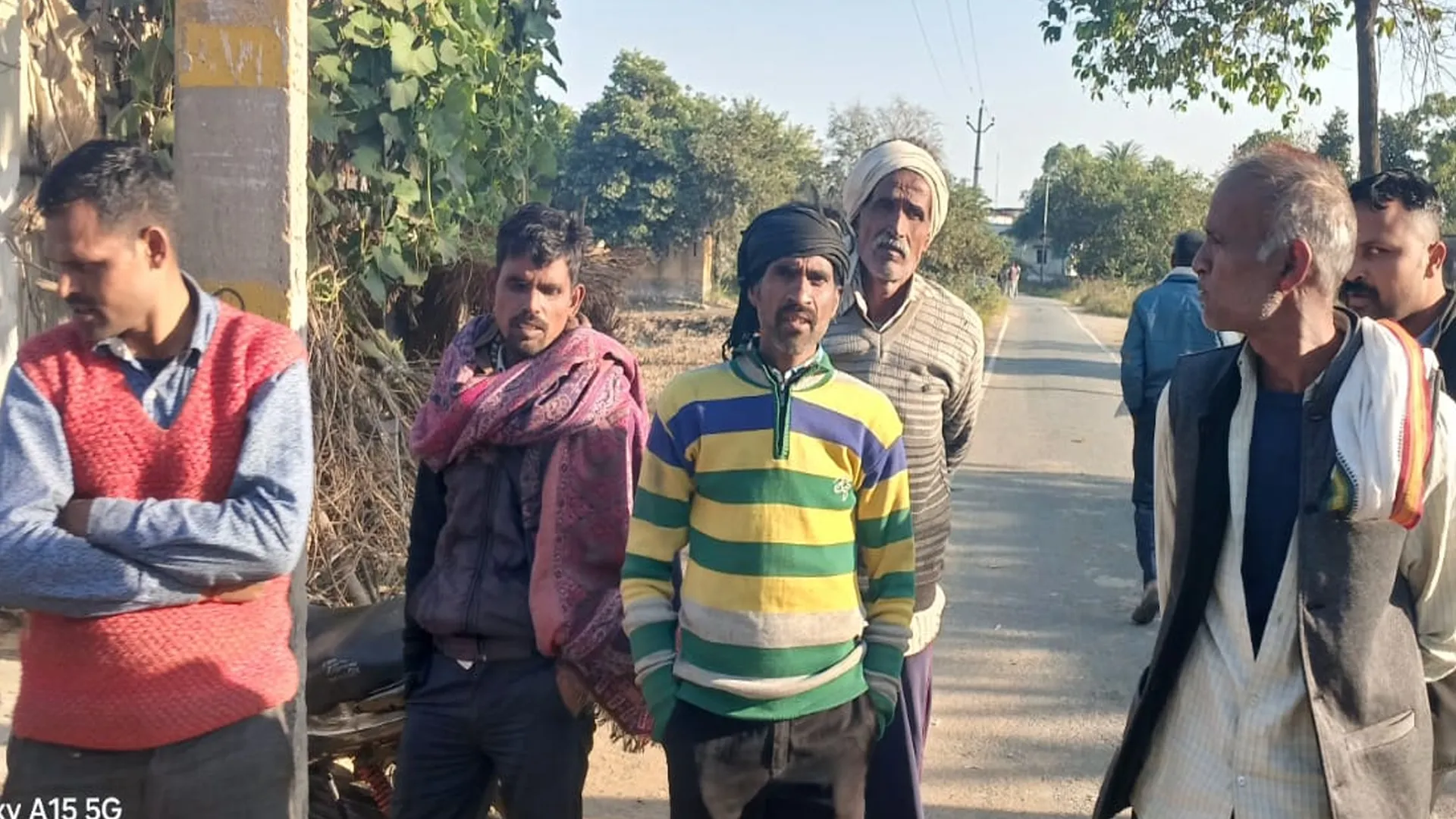 कासगंज: पति नौकरी से वापस लौटा मगर पत्नी प्रेमी साथ भाग चुकी थी, आहत होकर दी जान