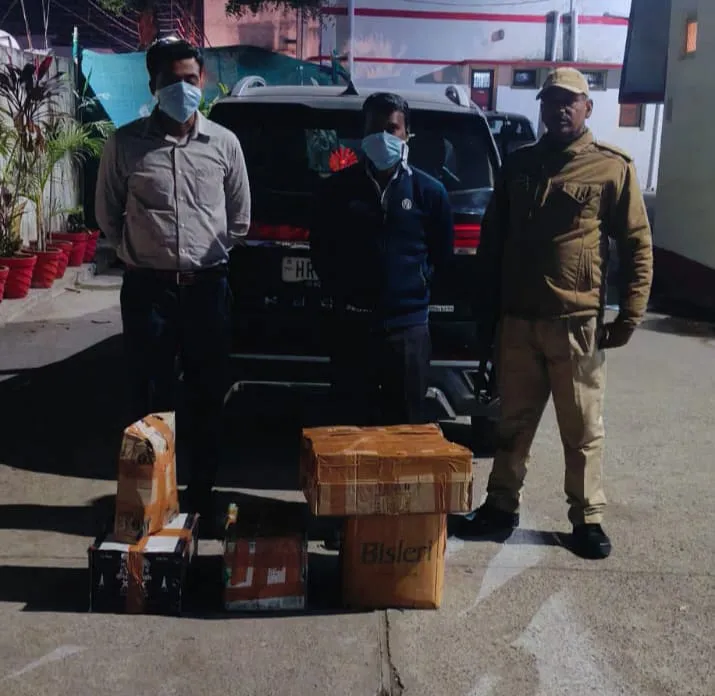 हरियाणा नंबर की कार से उत्तराखंड में शराब की तस्करी...