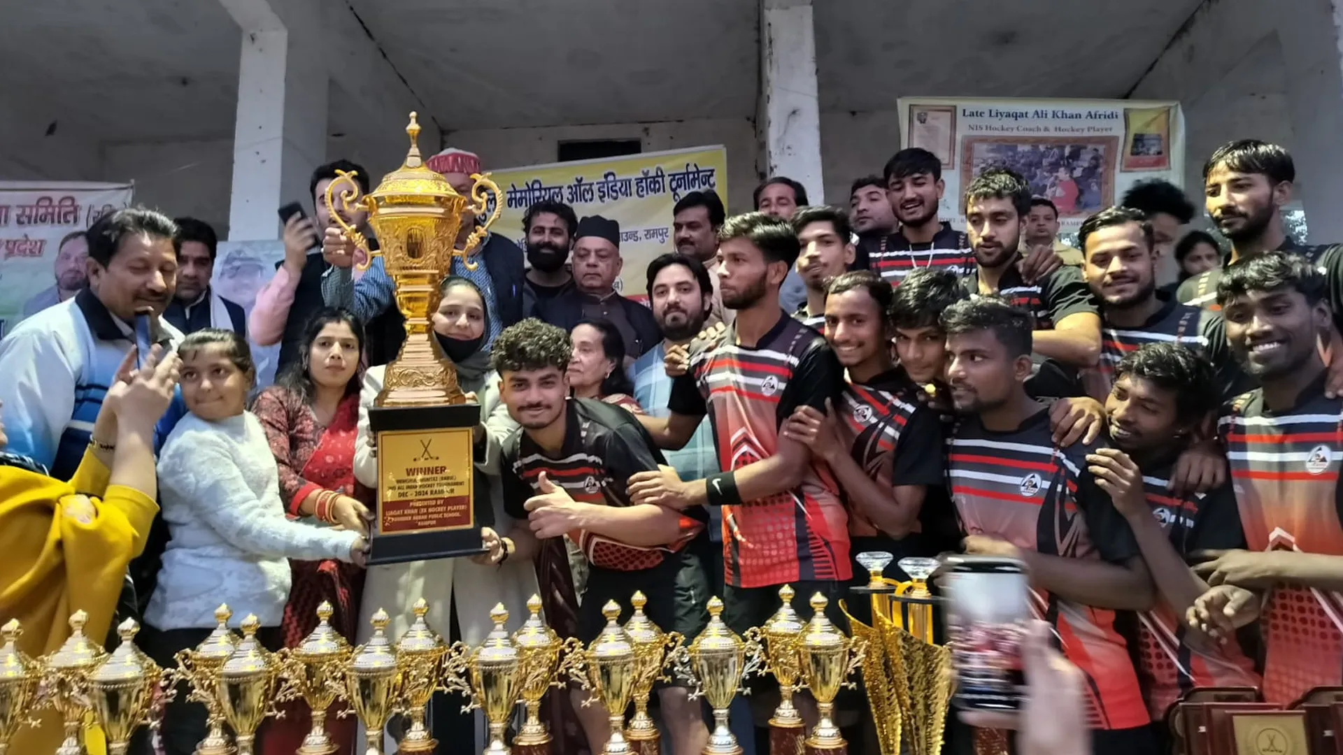रामपुर : ऑल इंडिया हॉकी टूर्नामेंट में गाजियाबाद एकेडमी का ट्रॉफी पर कब्जा
