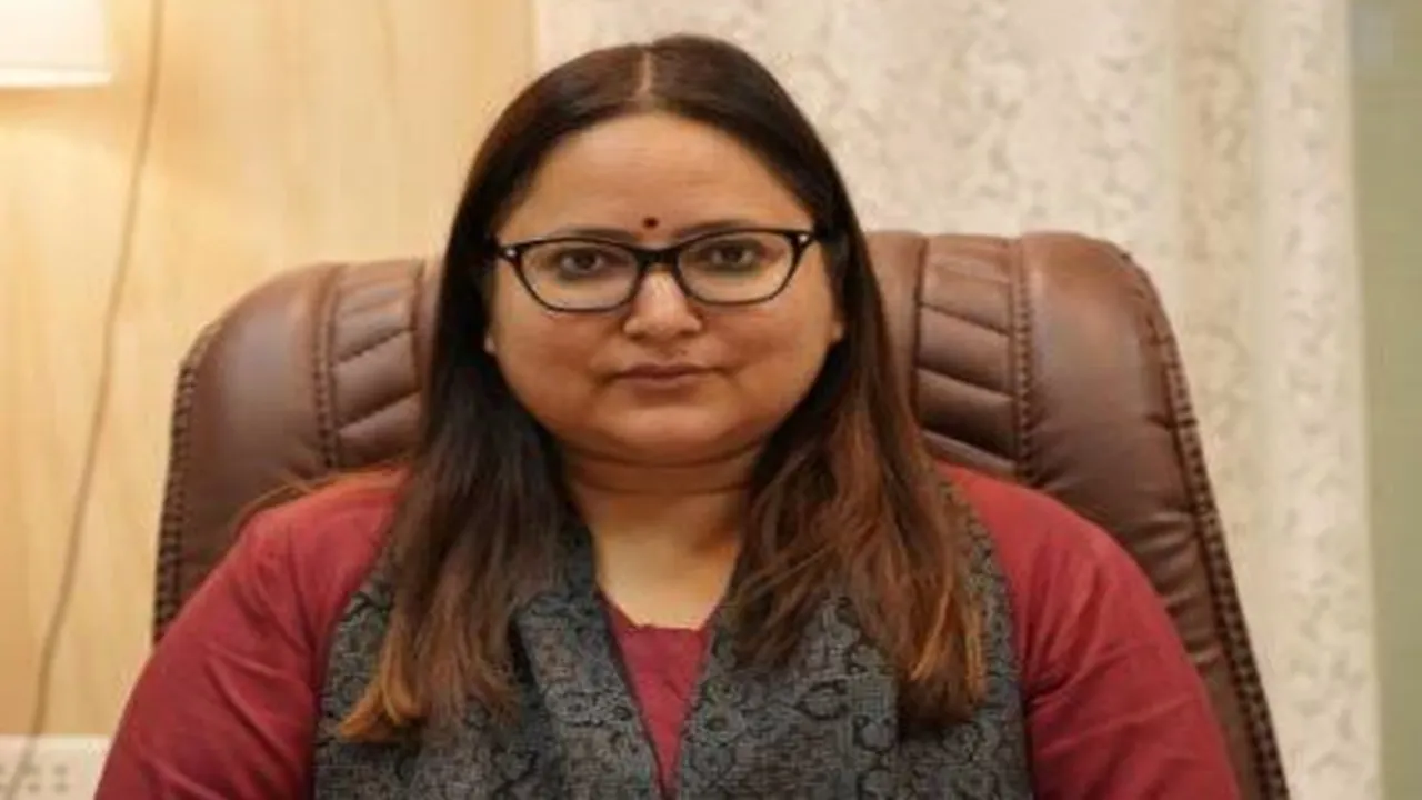 गोंडा: जनशिकायतों के निस्तारण में फंसे DPRO व DIOS समेत 24 अफसर, 10 को मिली प्रतिकूल प्रविष्टि, 14 को नोटिस