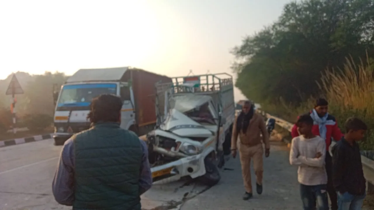 Amethi News: हाइवे पर ट्रक और पिकअप की टक्कर में दो लोगों की मौत, दो घायल 