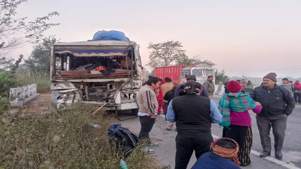 बहराइच में बढ़ा सड़क हादसों का ग्राफ: इस वर्ष 283 लोगों ने गवाईं जान, 610 हुए घायल, जानें क्या है वजह ?