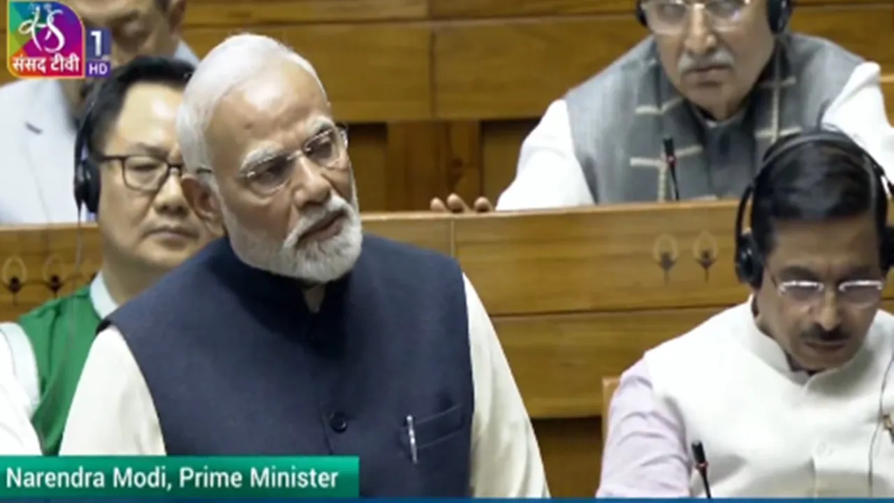 Parliament Sessions: संसद में संविधान पर चर्चा, प्रधानमंत्री मोदी ने कहा- कांग्रेस के माथे से कभी आपातकाल का कलंक नहीं मिट सकेगा 