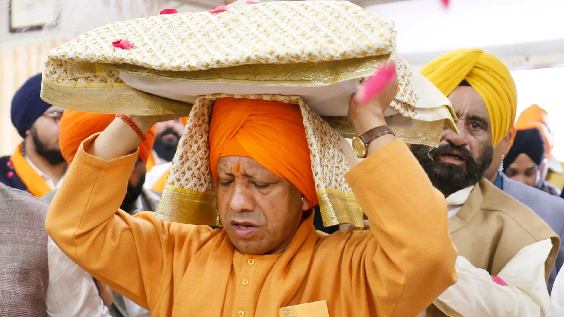'सिख-हिंदू एक दूसरे के पूरक, लड़ाने वालों से सावधान रहें', वीर बाल दिवस पर बोले सीएम योगी 