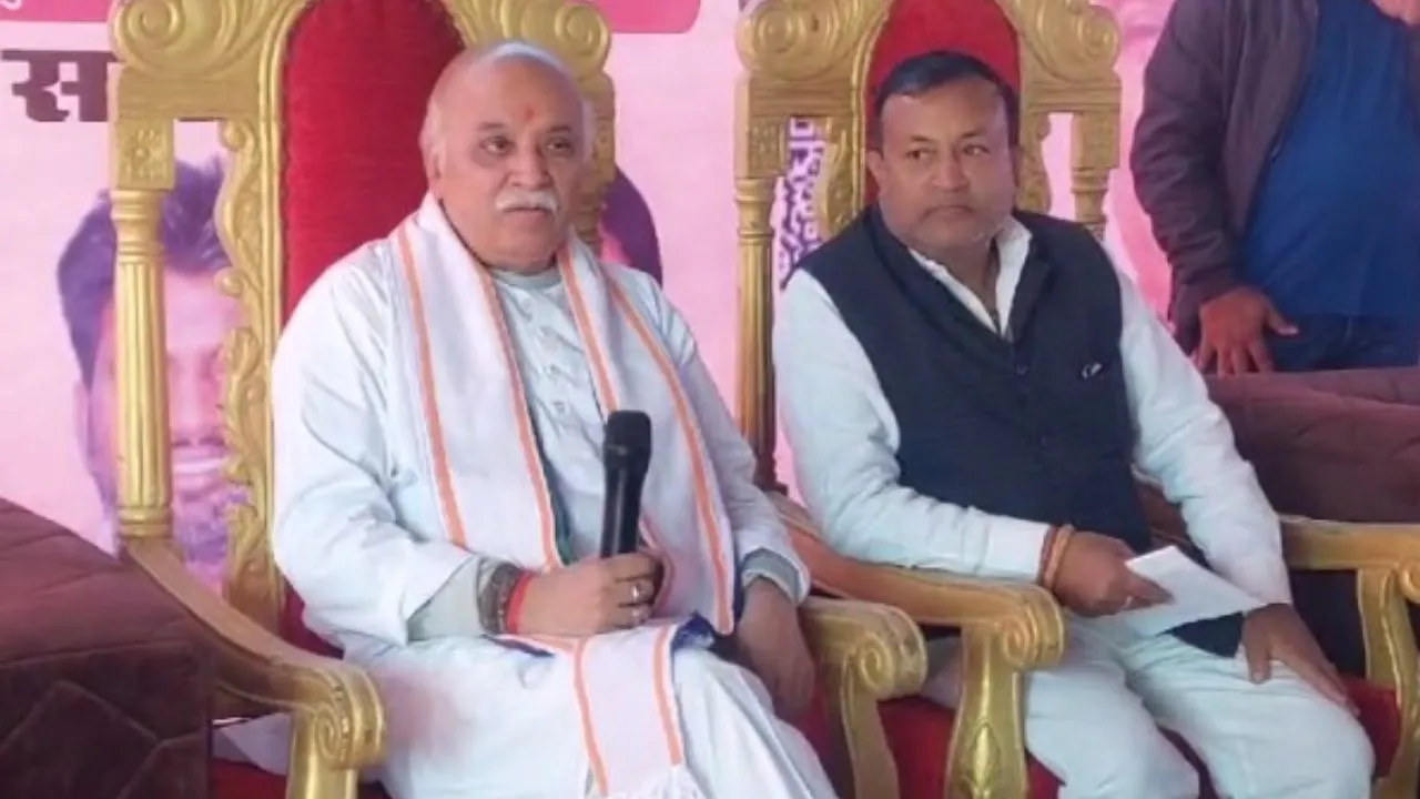 कानपुर में डॉ. प्रवीण तोगड़िया बोले- हिंदुओं की संख्या घट रही...जो घट गया वो मिट गया, कुंभ में आने का दिया निमंत्रण