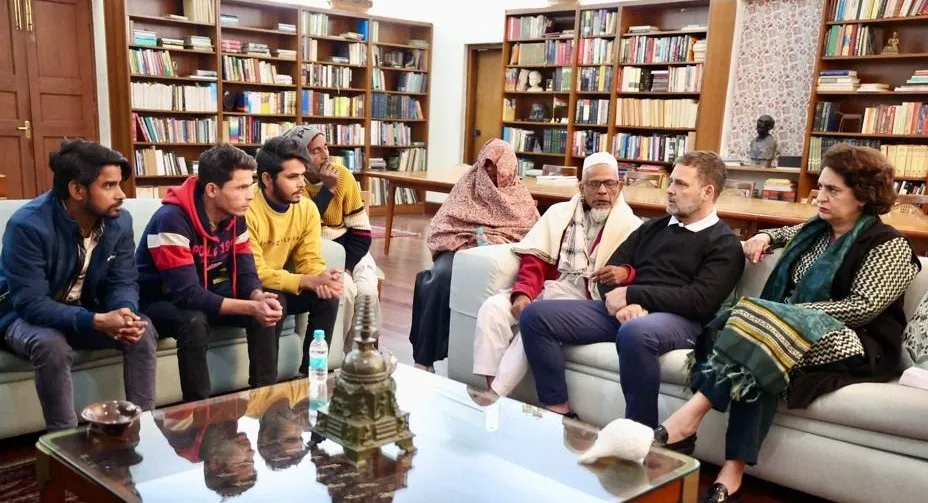 मुरादाबाद: संभल हिंसा में जान गवाने वालों के परिजन दिल्ली में राहुल व प्रियंका से मिले