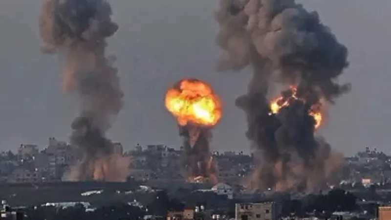 Israel Hezbollah War : टूटा युद्धविराम…इजराइल ने लेबनान पर दागी मिसाइलें, हमलें में 11 लोगों की मौत