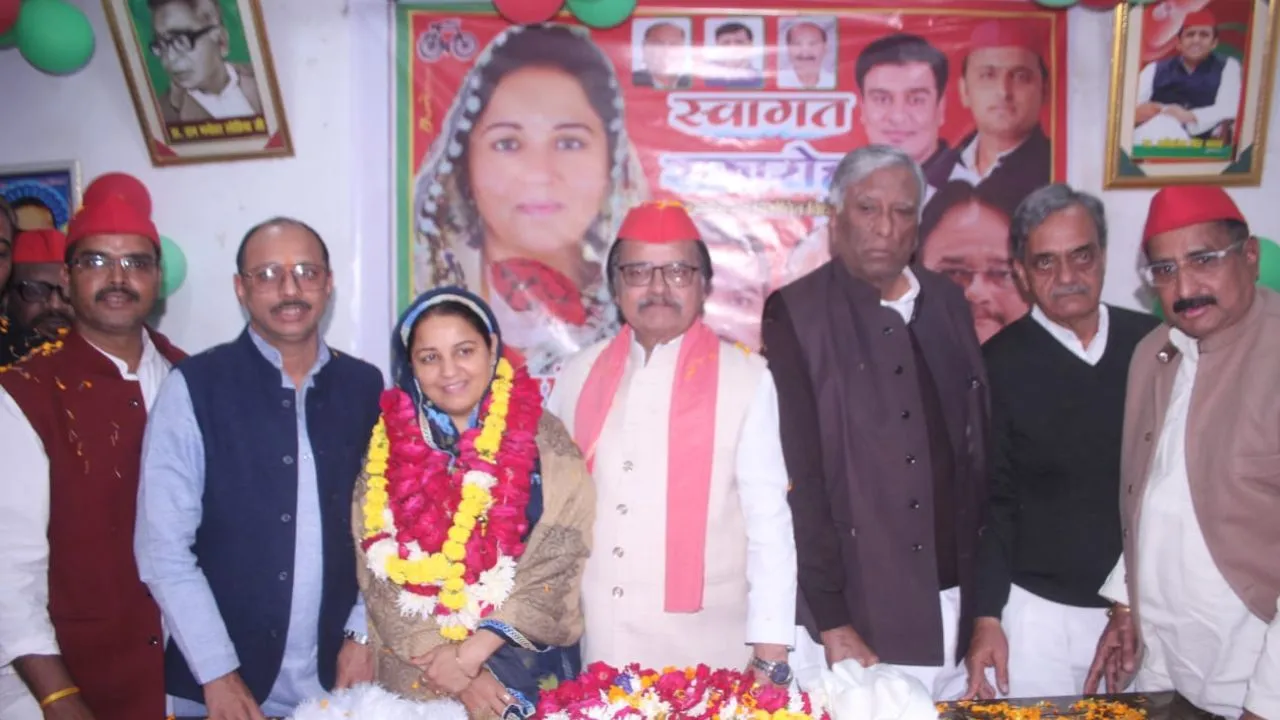 कानपुर के सपा कार्यालय में विधायक नसीम सोलंकी का हुआ भव्य स्वागत: बाेलीं- जनता की समस्याओं को हल करना प्राथमिकता