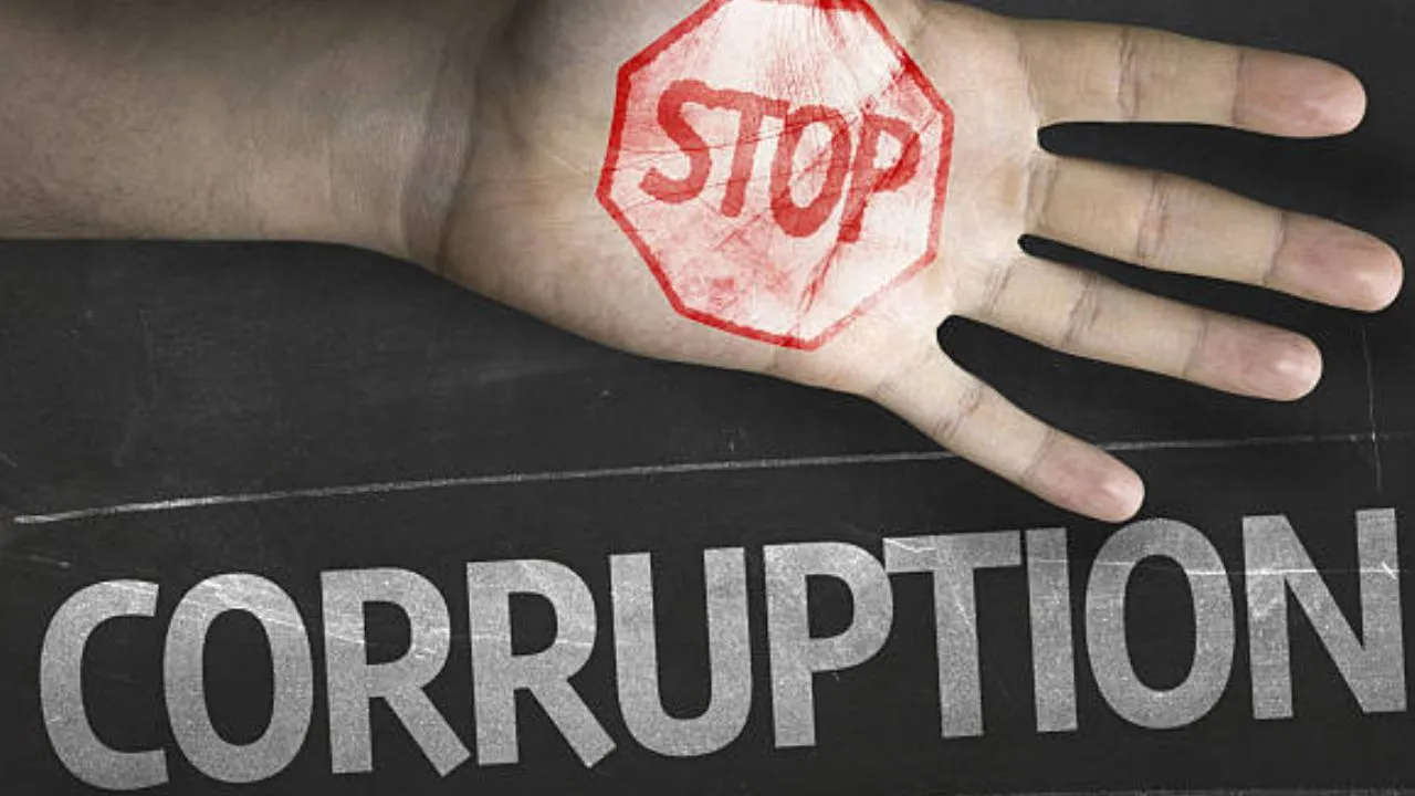 अंतर्राष्ट्रीय भ्रष्टाचार विरोधी दिवस: कानपुर में भ्रष्टाचारियों की धरपकड़ से लोगों में लौट रहा ईमानदारी का विश्वास, इनके पास मिली काली कमाई 
