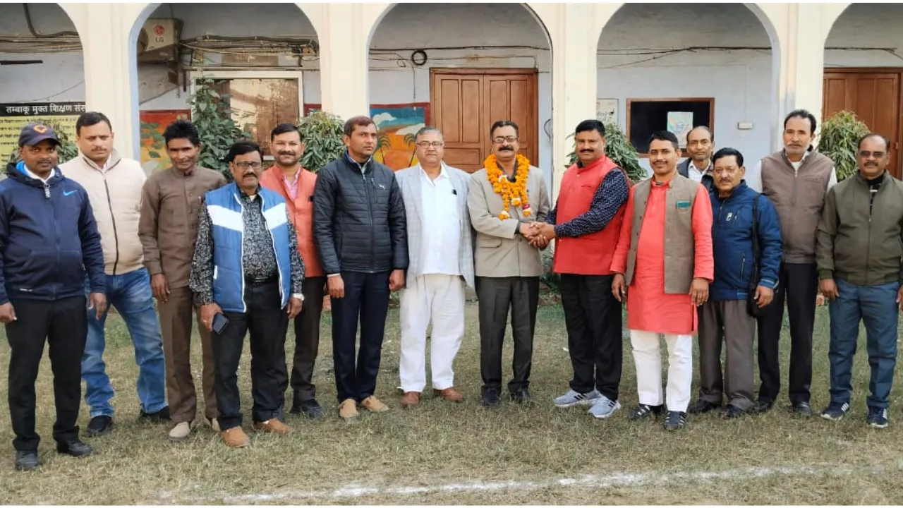 मृतक आश्रितों को उसी संवर्ग में नियुक्ति देने का विरोध, माध्यमिक शिक्षणेत्तर कर्मचारी संघ बैठक में पदाधिकारियों ने की चर्चा