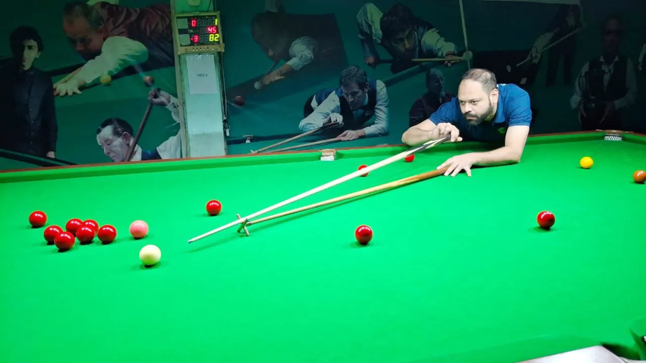 Snooker Tournament: नॉर्थ इंडिया ओपन टूर्नामेंट में खिलाड़ियों ने किया अजब-गजब प्रदर्शन, प्री-क्वार्टर फाइनल मुकाबले आज