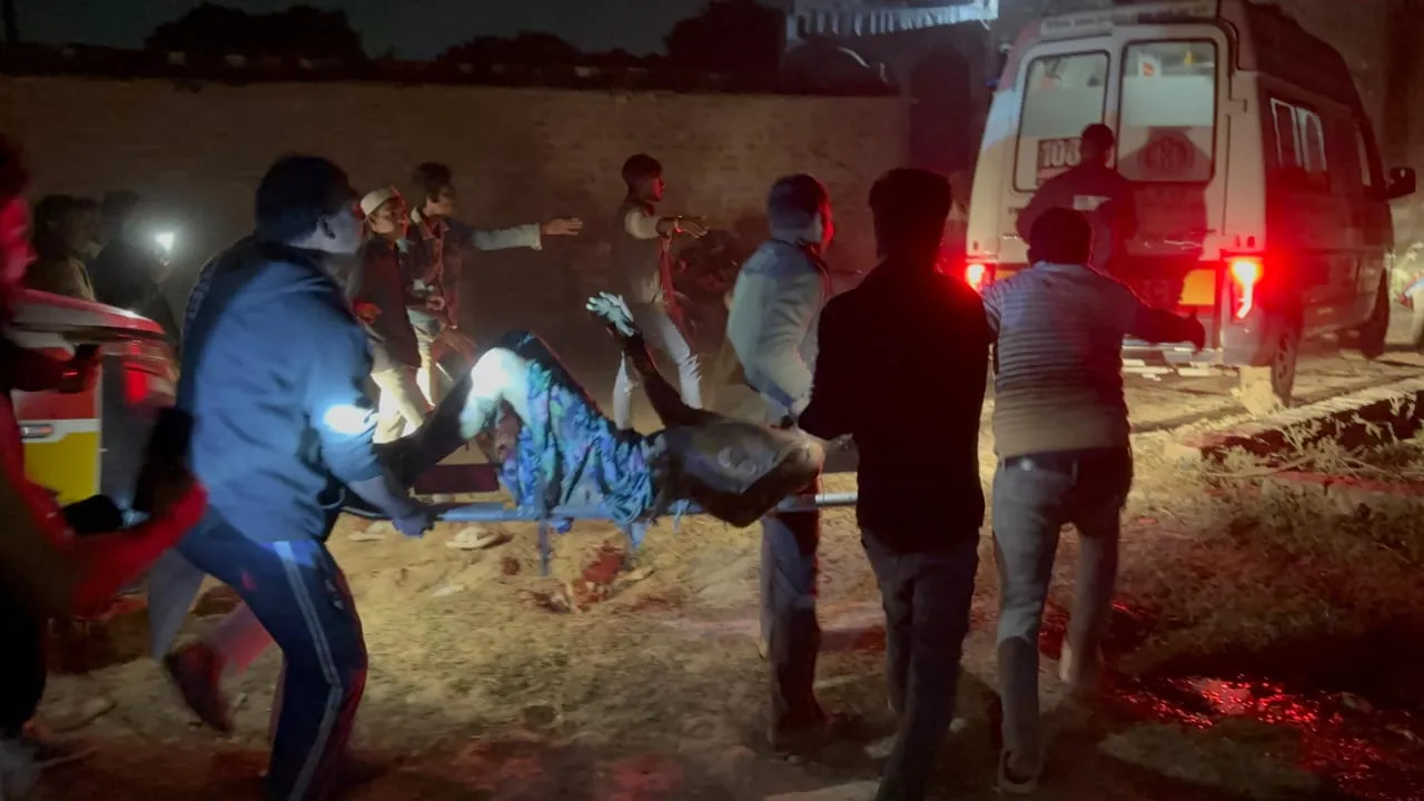 लखनऊ: एक अवैध गैस गोदाम में ब्लास्ट, दो बच्चों समेत सात घायल...धमाके से दहशत का माहौल कायम