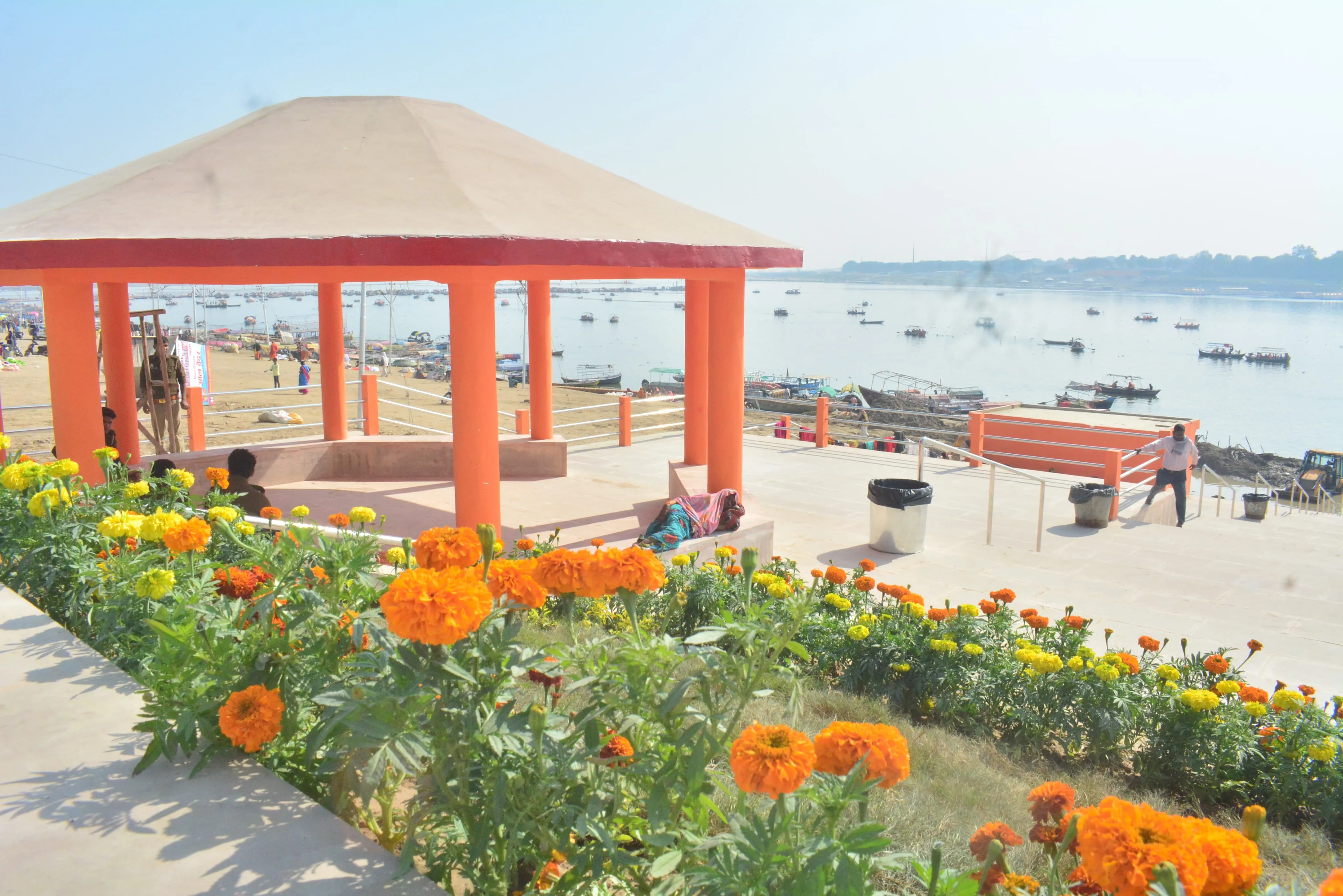 महाकुंभ 2025: जानिए त्रिवेणी में कौन सा घाट कितना खूबसूरत, रोज दिखता है अद्भुत नजारा