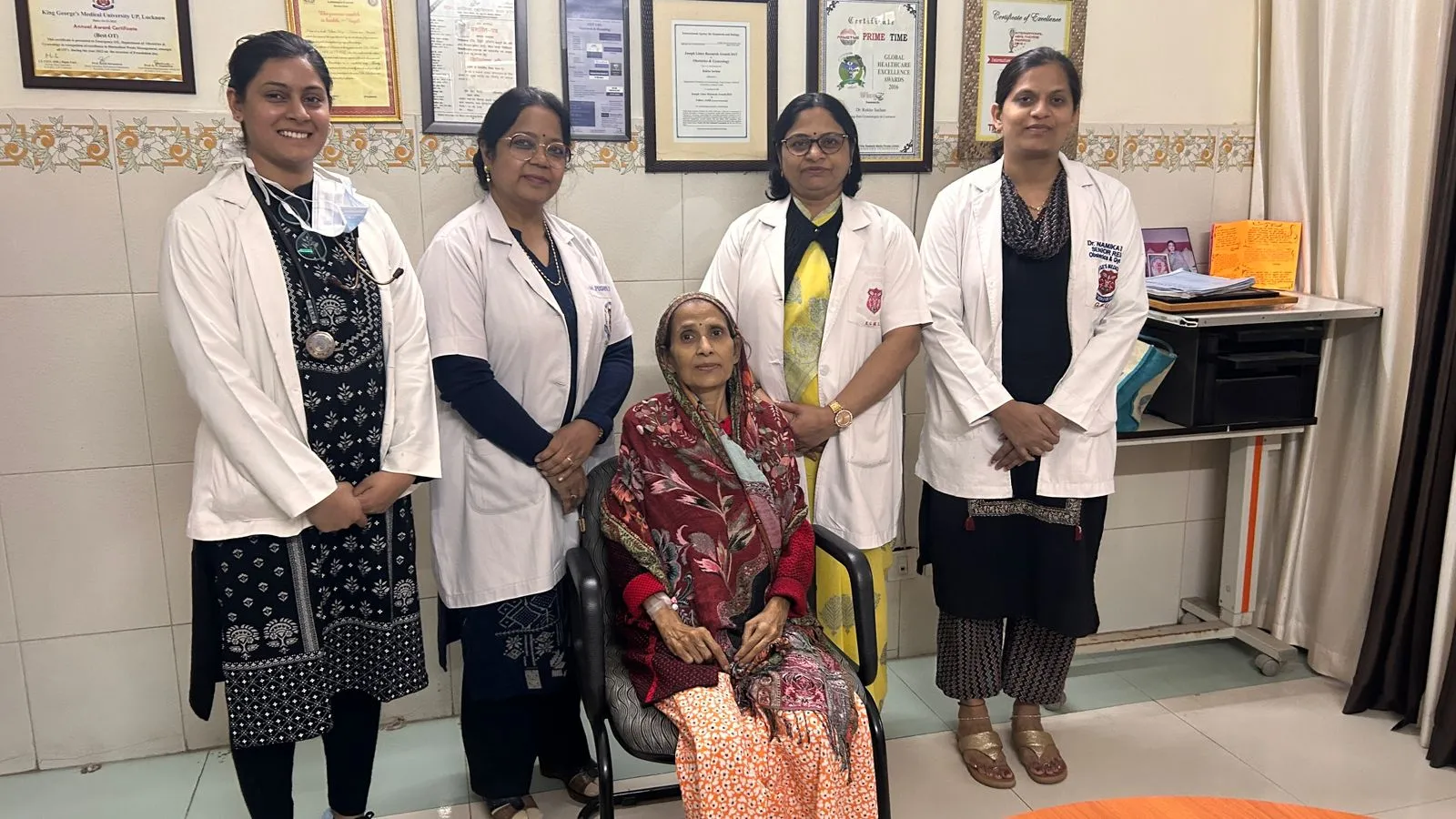 लखनऊ: महिला के पेट से निकला 10 किलो का ट्यूमर, चिकित्सकों ने सफल सर्जरी कर दिया नया जीवन