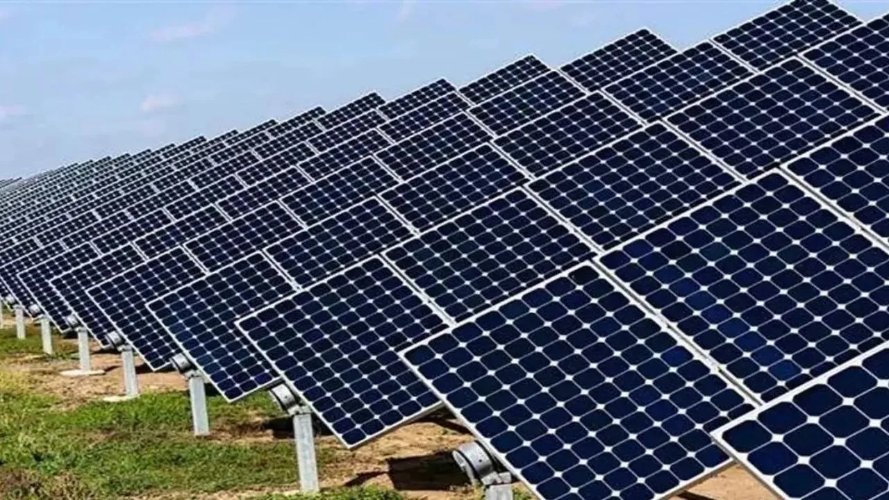 योगी सरकार का ऐतिहासिक कदम, प्रदेश में सौर ऊर्जा से संचालित हो रहीं जल जीवन मिशन की 33 हज़ार योजनाएं