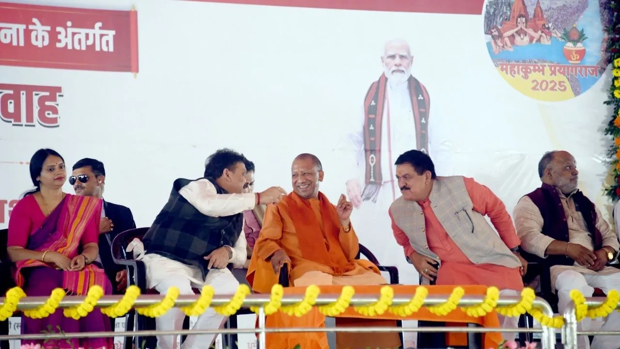 अयोध्या की भव्यता आज अलौकिक है, राम दरबार दृष्य त्रेतायुगीन है (6)