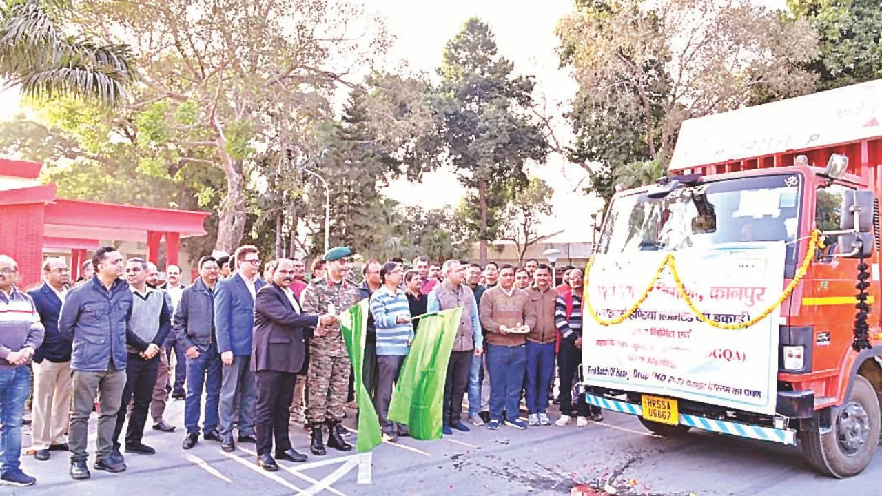 Kanpur: पी-7 पैराशूट की रवाना हुई पहली खेप; 9.5 टन के पेलोड को गिराने में है सक्षम, अति दुर्गम क्षेत्रों में पहुंचाएगा सैन्य उपकरण 