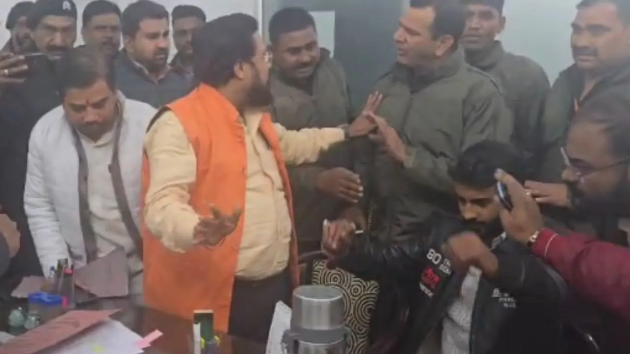 Kanpur में पार्षद और नगर निगम प्रवर्तन दल आए आमने-सामने: गाड़ी छुड़वाने को लेकर हुआ था विवाद, जमकर हुआ हंगामा