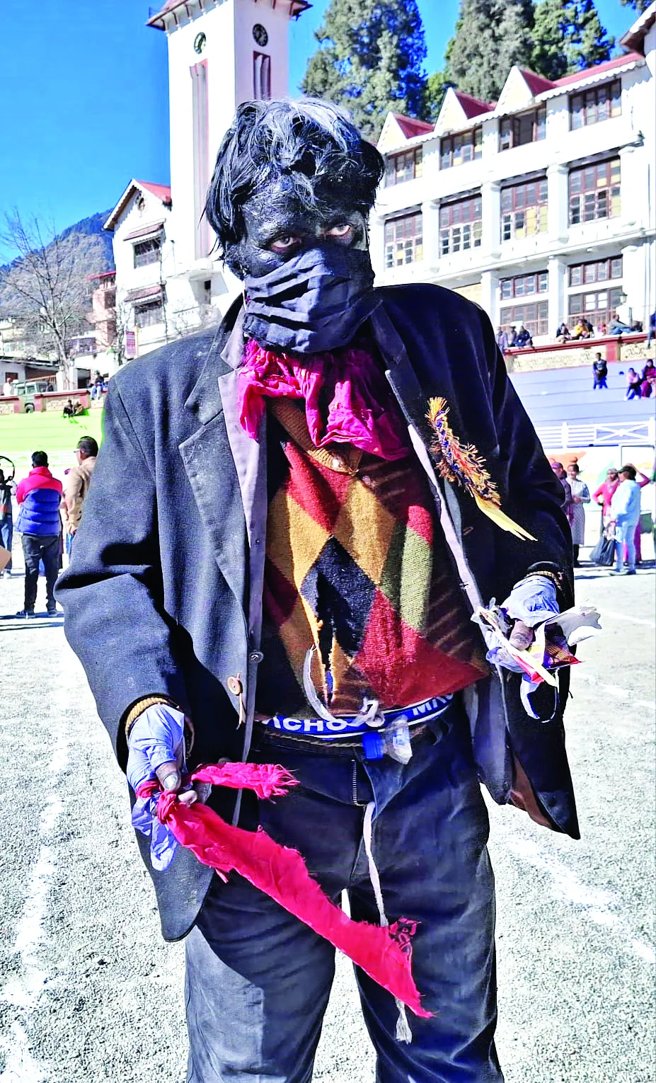 ये है पागल जगाती! इनको मिला सर्वश्रेष्ठ पागल का पुरस्कार 