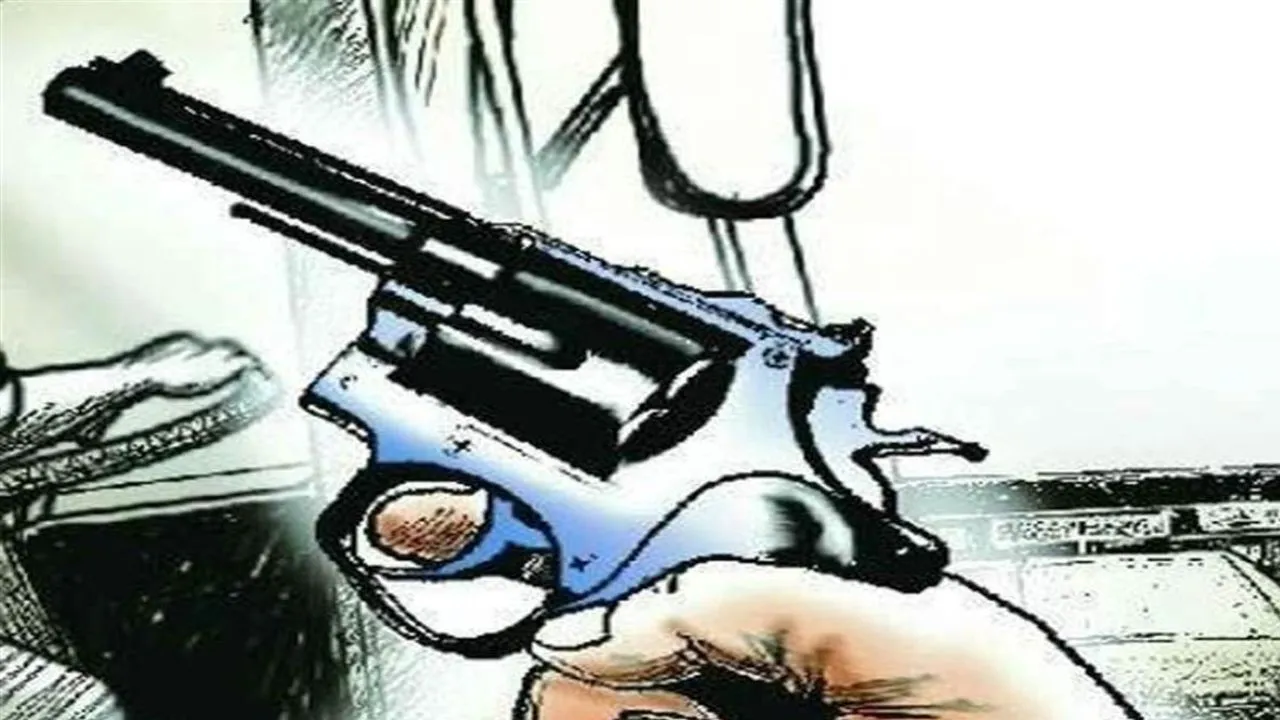 Kanpur में दरोगा के बेटे ने कारोबारी पर की फायरिंग: मां बोली- इनके बेटे से ही तुम्हारा झगड़ा हुआ था, फौरन पिस्टल से झोंक दिया फायर