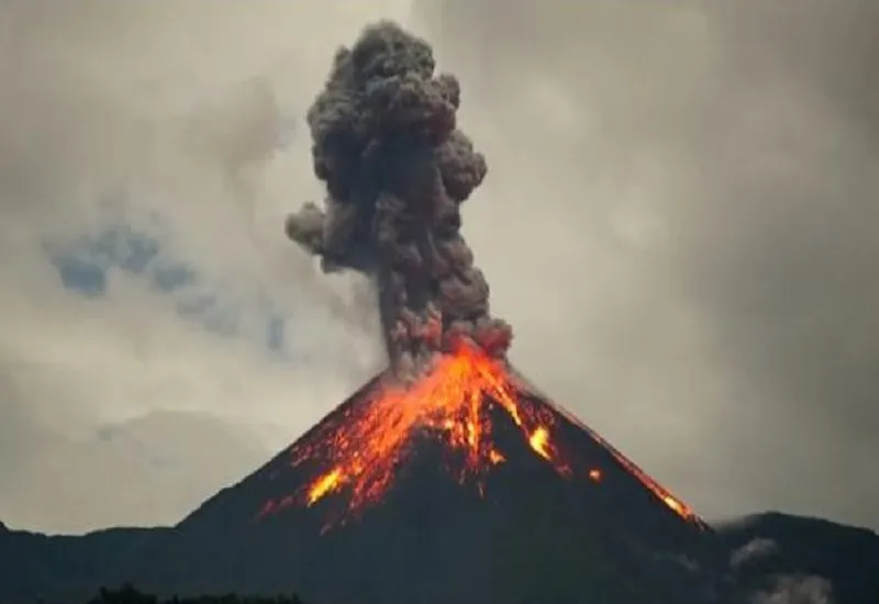 फिलीपींस में ज्वालामुखी विस्फोट, 87 हजार लोगों को सुरक्षित स्थानों पर पहुंचाया...घरेलू उड़ानें रद्द