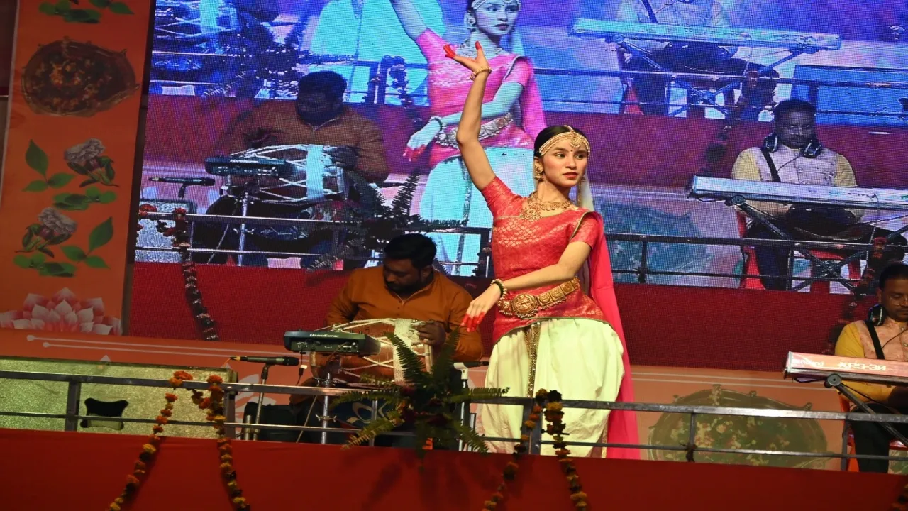 फोटो तीन