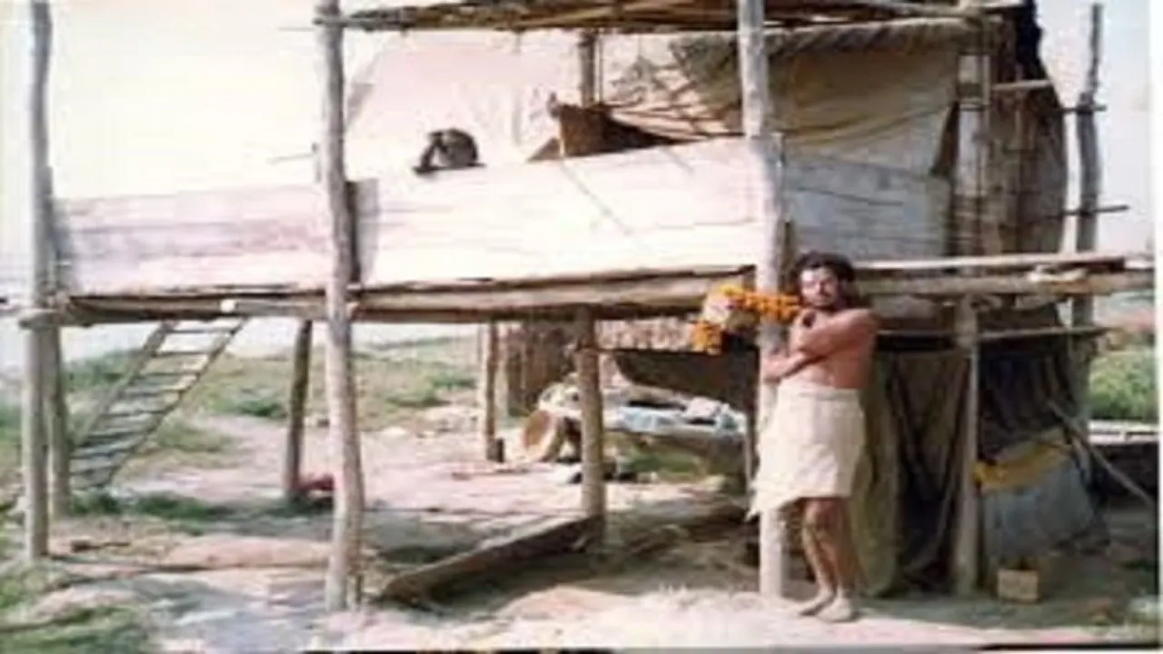 पानी पर चलते थे तपोनिष्ठ सिद्ध संत देवरहा बाबा, राष्ट्रपति व पीएम दर्शन को रहते थे ललायित