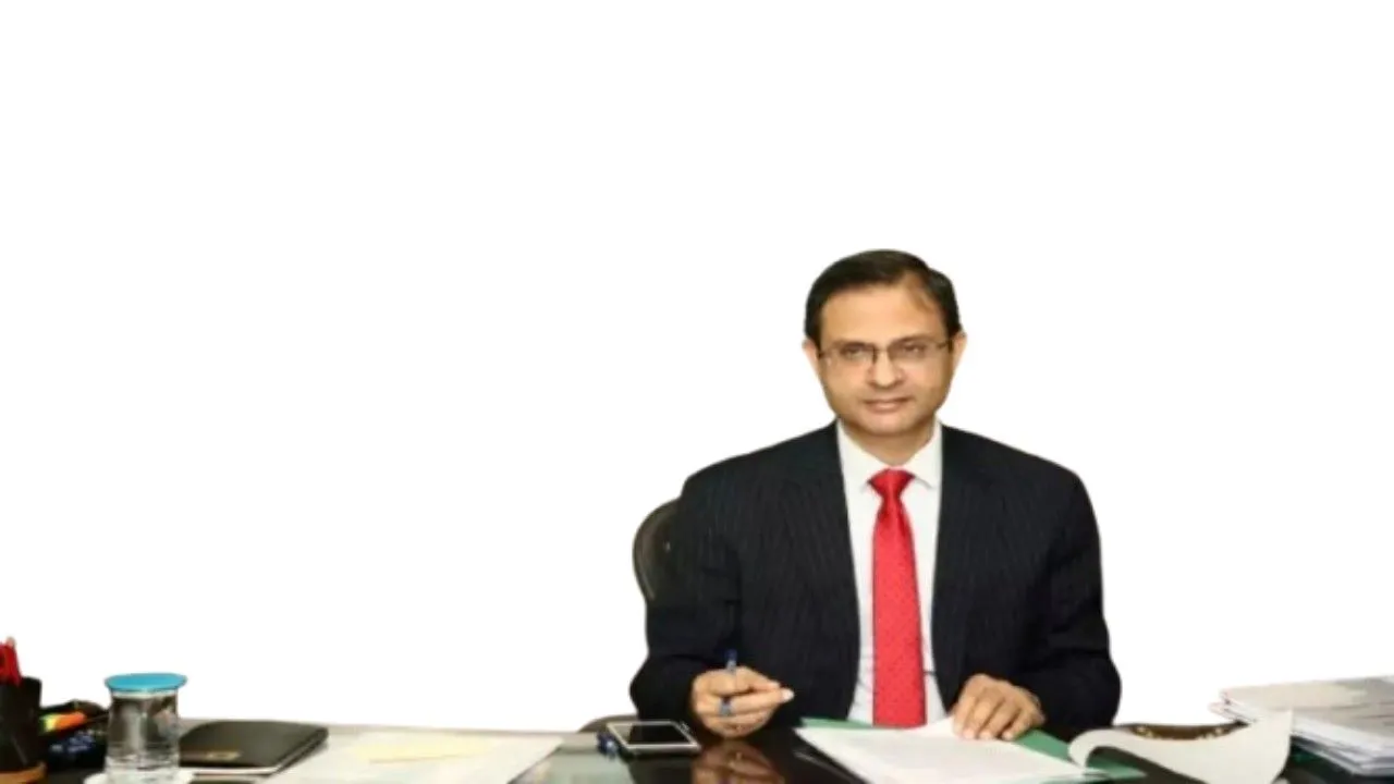 राजस्व सचिव संजय मल्होत्रा होंगे RBI के नये गवर्नर