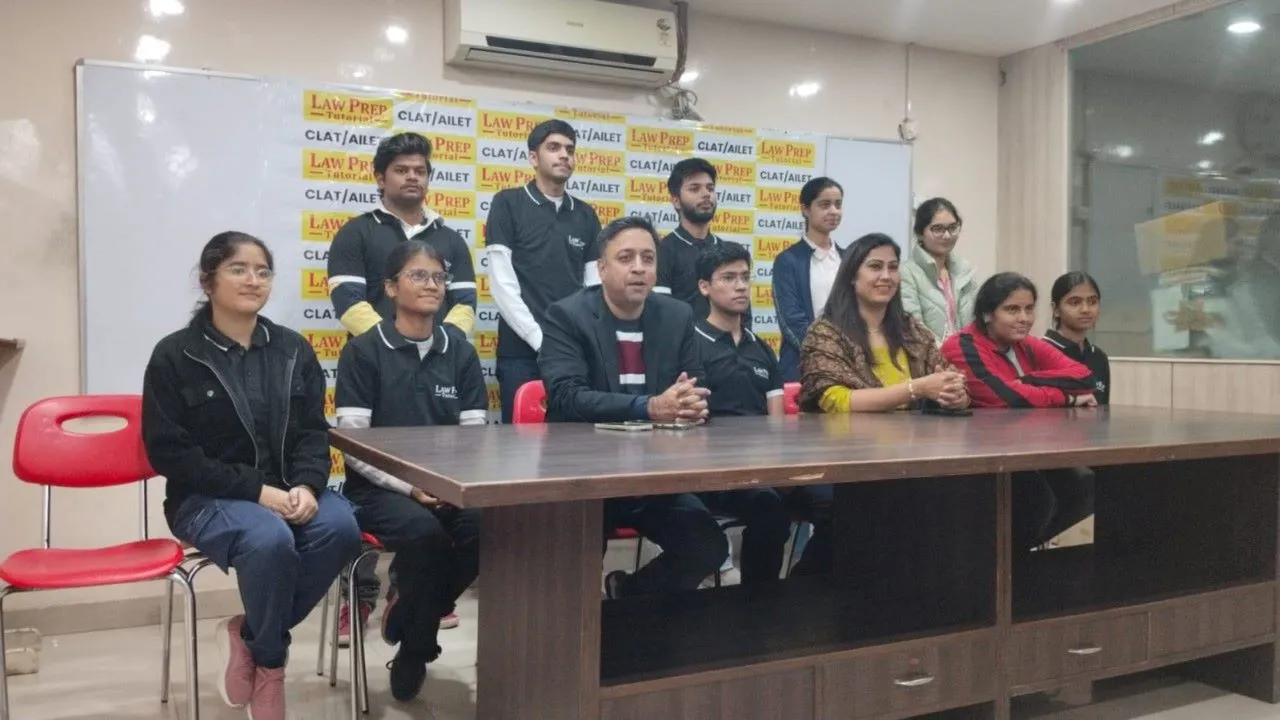 Video : लखनऊ के शांतनु बने यूपी में CLAT के टॉपर, ऑल इंडिया में 8वीं रैक, इन मेधावियों का भी रहा दबदबा