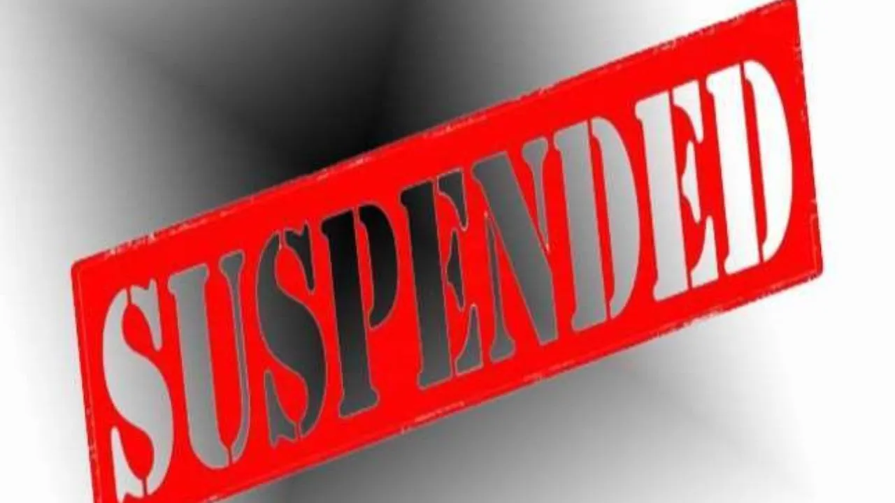 Etawah: विकास कार्यों में लापरवाही करने पर वीडीओ पर गिरी गाज, डीपीआरओ ने किया निलंबित