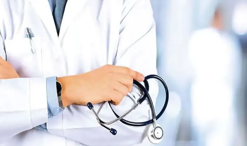 कासगंज: क्या इलाज करेगा गंजडुंडवारा सीएचसी...जब खुद ही पड़ा बीमार, डॉक्टर-स्टाफ तक नहीं