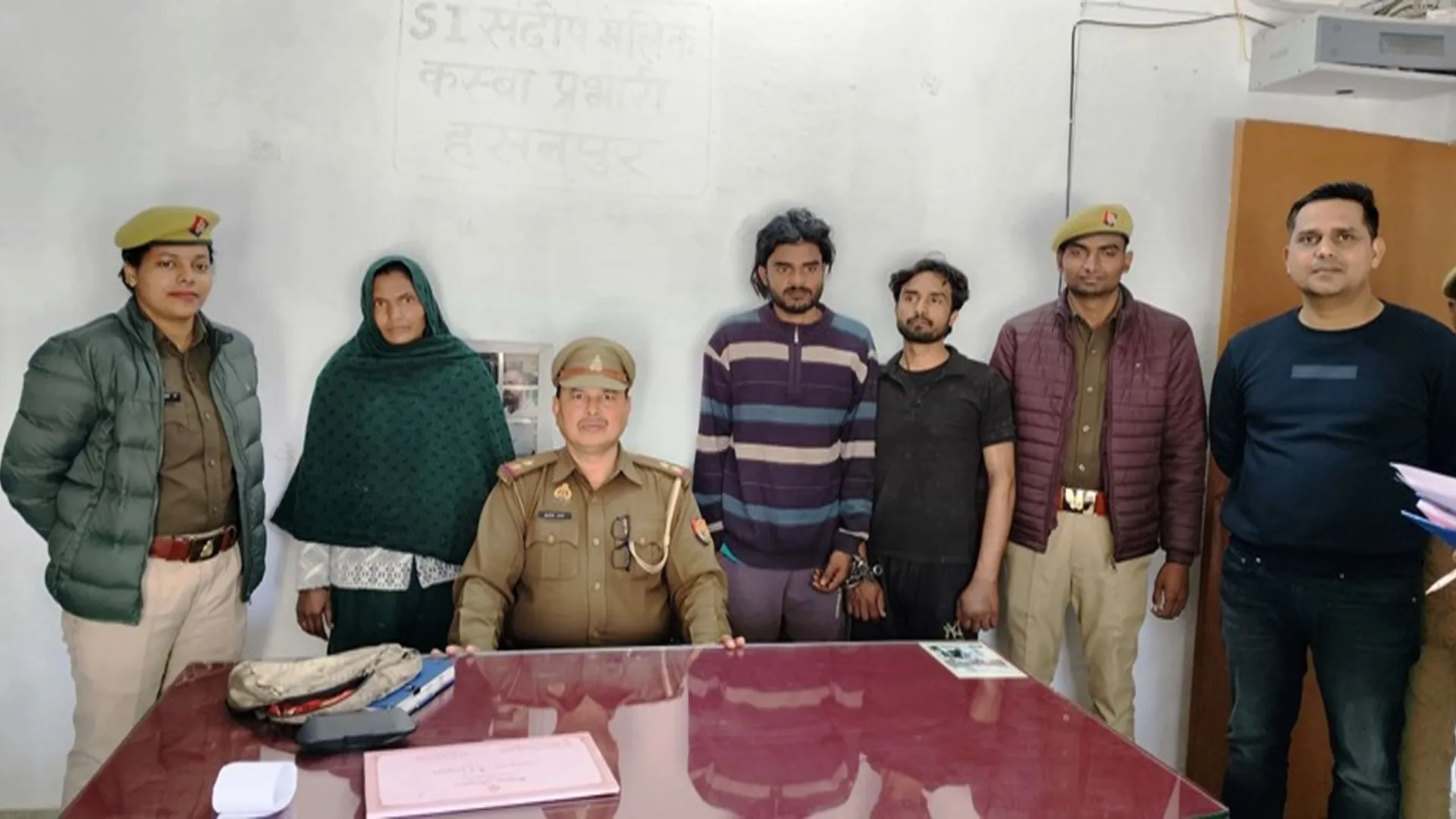 अमरोहा : पति की हत्या में शामिल पत्नी व दो प्रेमी गिरफ्तार