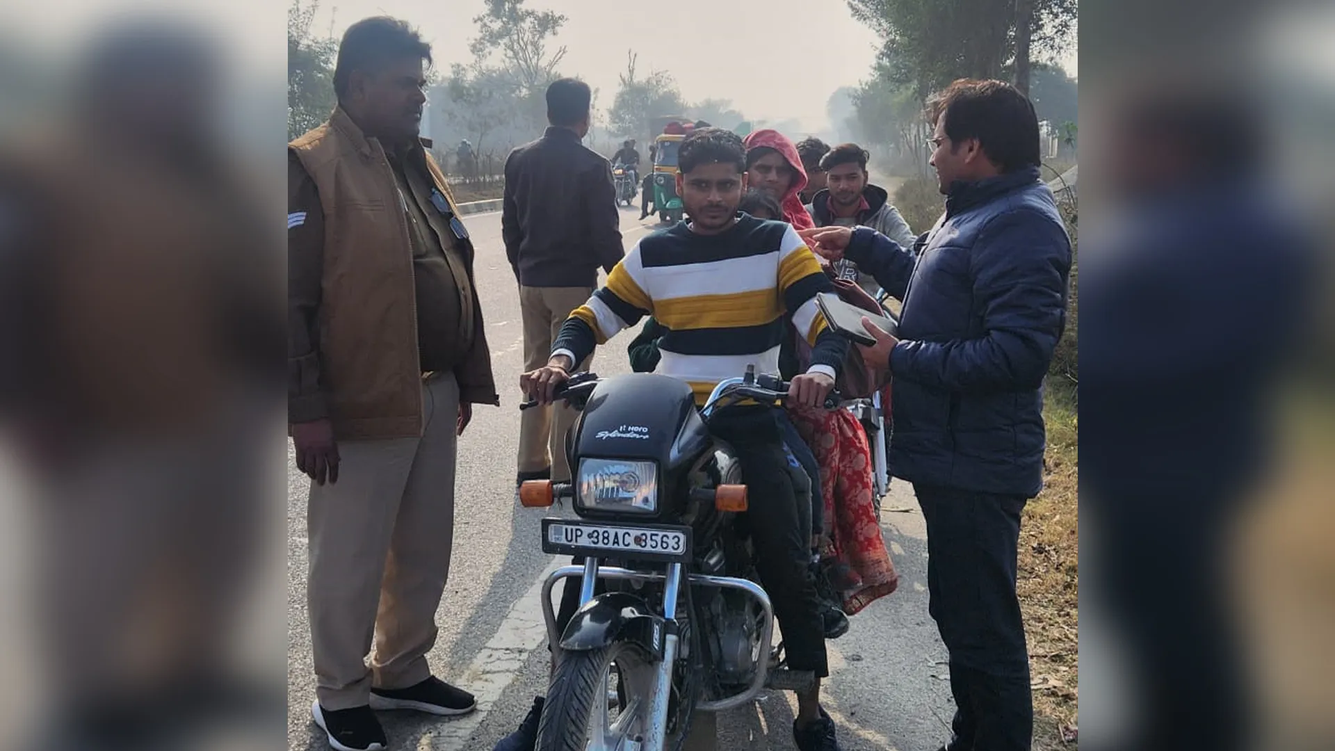 कासगंज: नहीं माने ट्रैफिक रूल्स तो 62 लोगों पर गिरी चालान की गाज