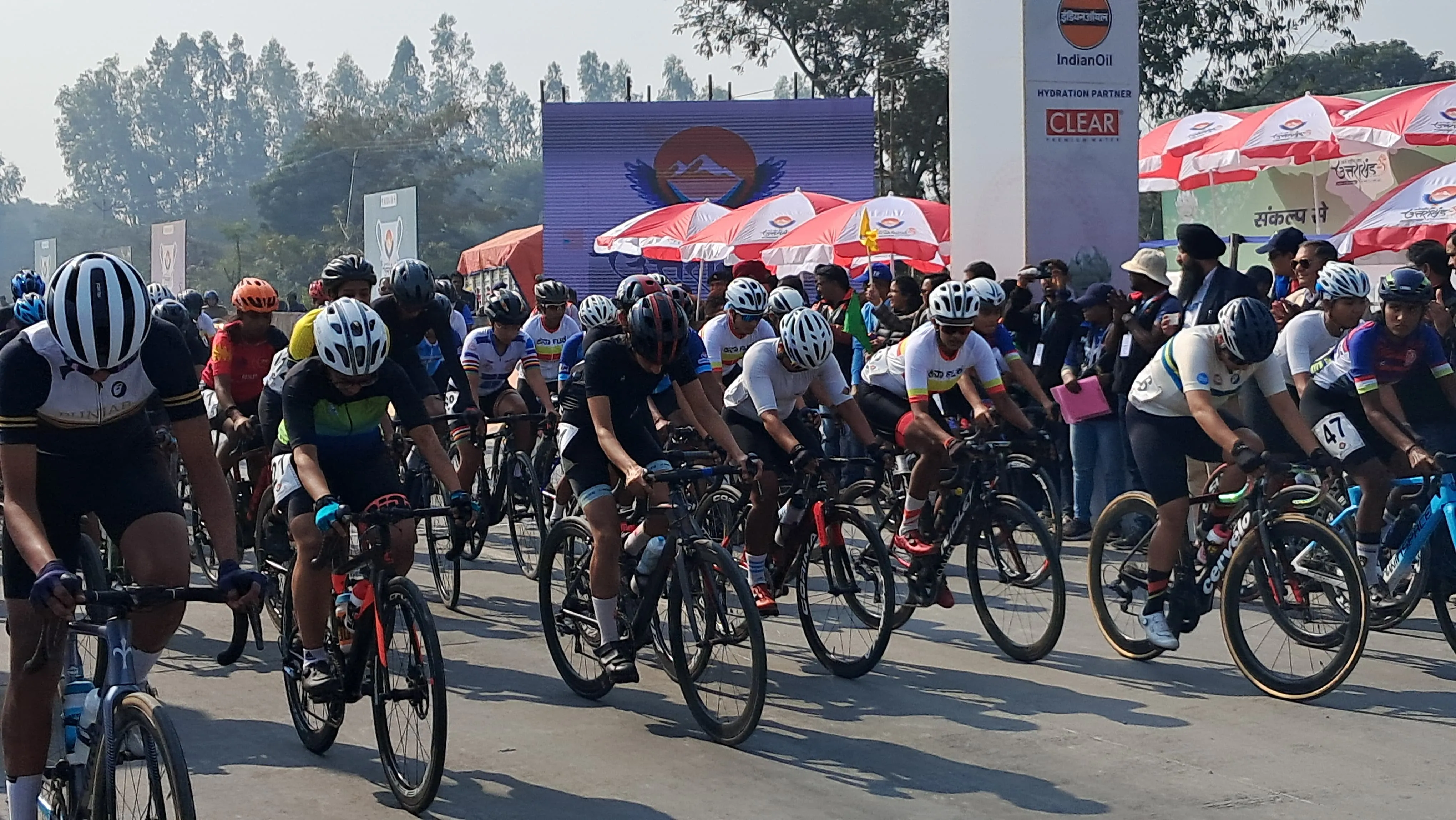 रोड साइकिलिंग में गुजरात की मुस्कान और एसएससीबी के दिनेश ने जीता गोल्ड 