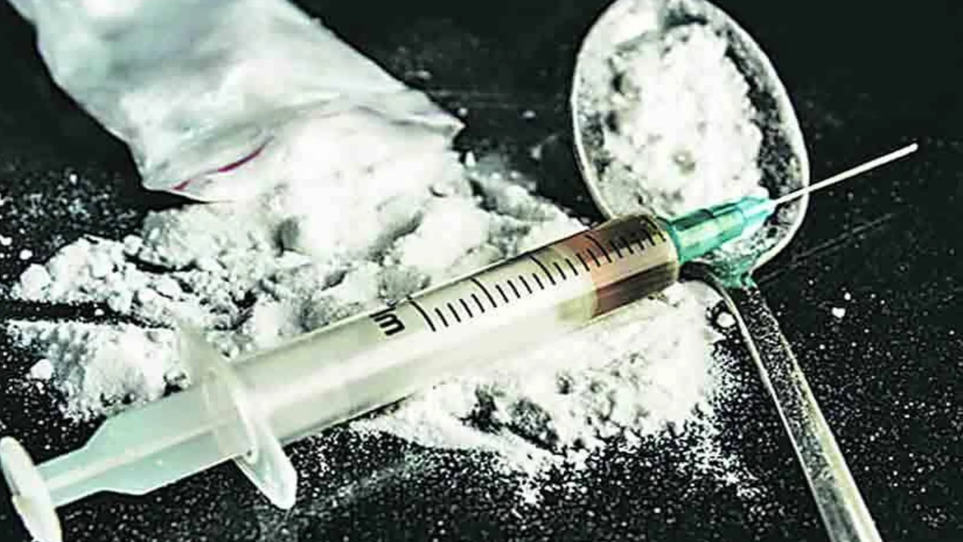 लखीमपुर खीरी: निर्माणाधीन अस्पताल में मादक पदार्थ बरामदगी की जांच एएनटीएफ को ट्रांसफर