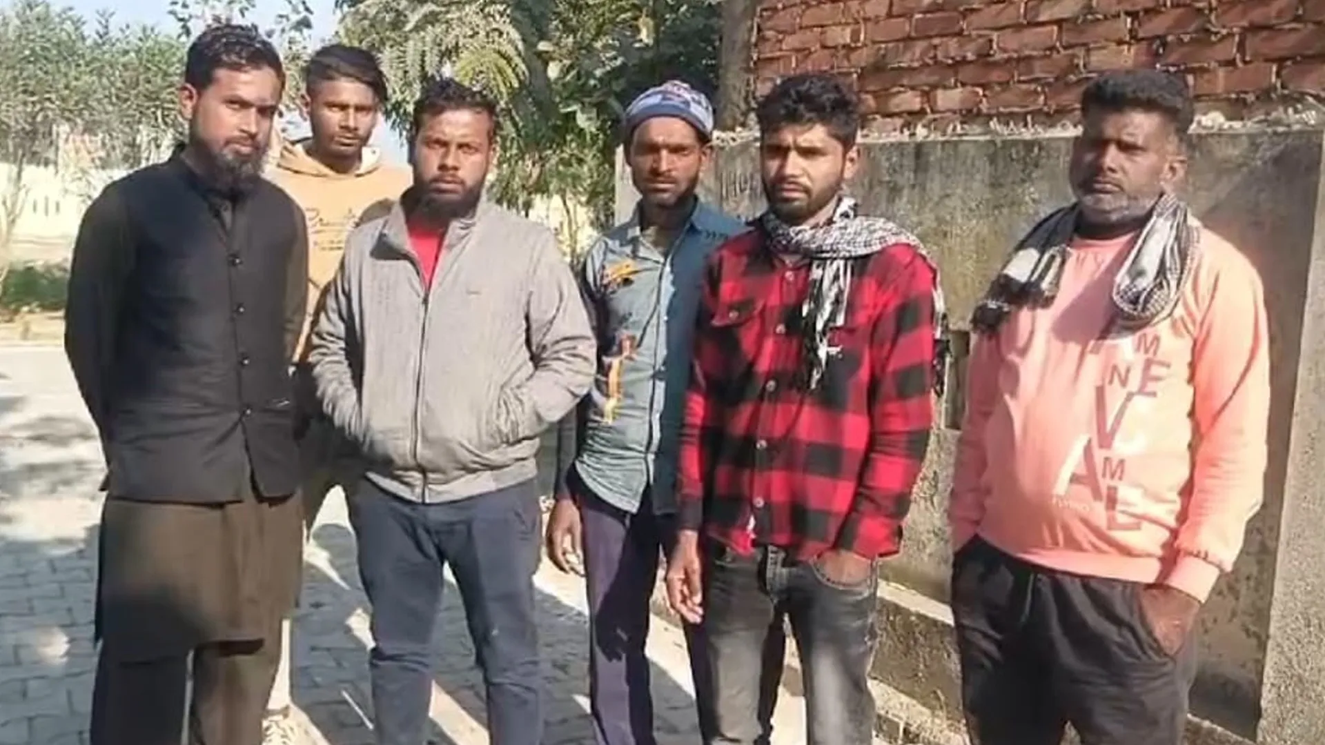 शाहजहांपुर : ट्रैक्टर-ट्रॉली और पिकअप की टक्कर में युवक की मौत, साथी घायल 