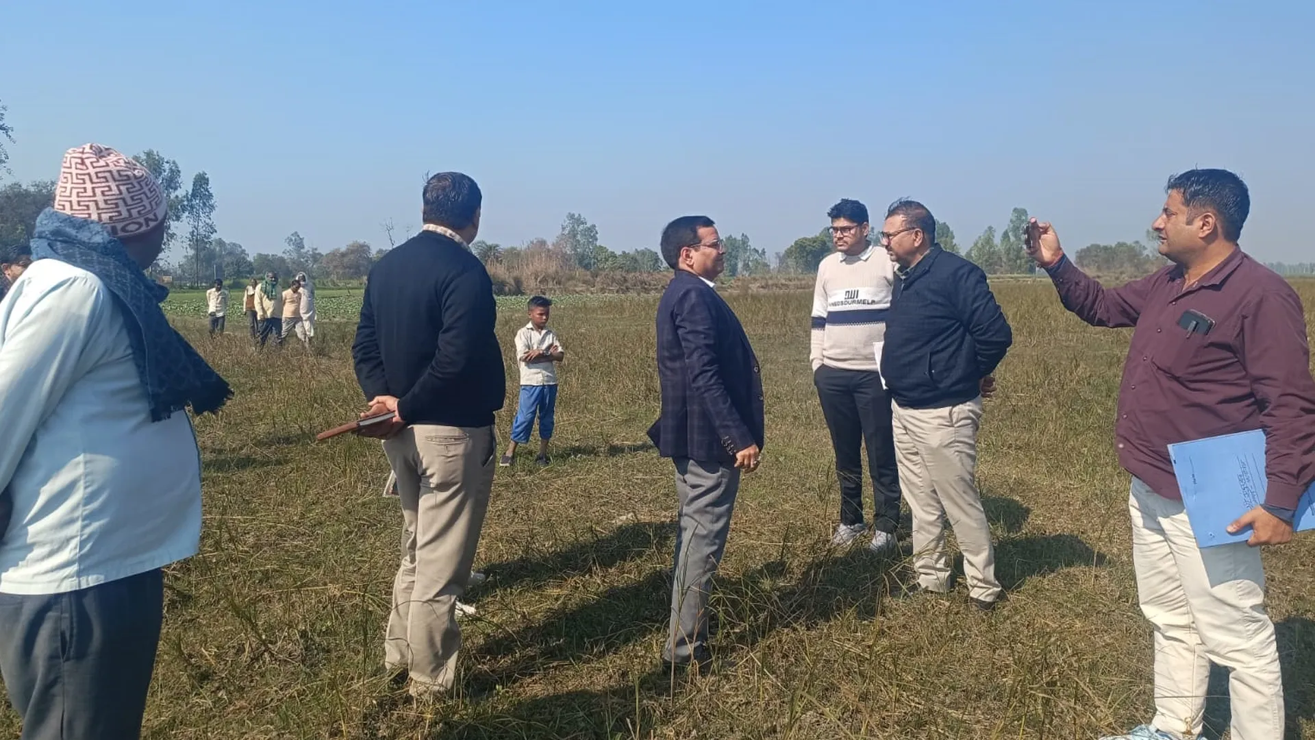 कासगंज: तालाब का निर्माण किया नहीं पर हो गया 35 लाख का गबन, अब जांच को पहुंची टीम
