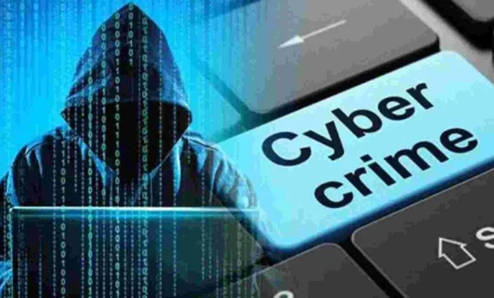 Bareilly: साइबर ठगों के नए हथकंडे से मची हलचल! दो लोग ठगे गए, अगला शिकार आप तो नहीं?