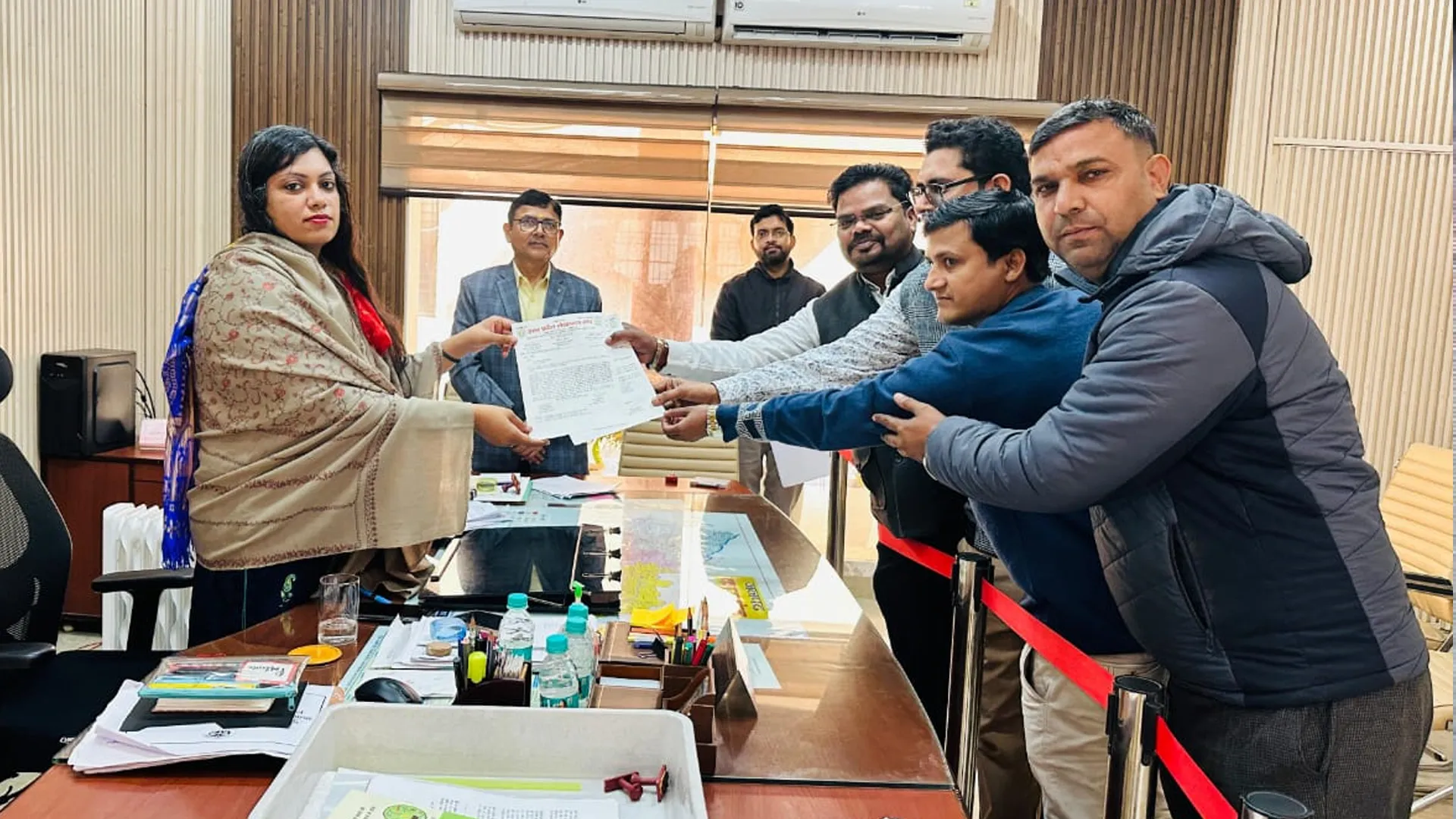 कासगंज: लेखपाल संघ चुनाव- डीएम से मांगा गया पांच फरवरी को अवकाश