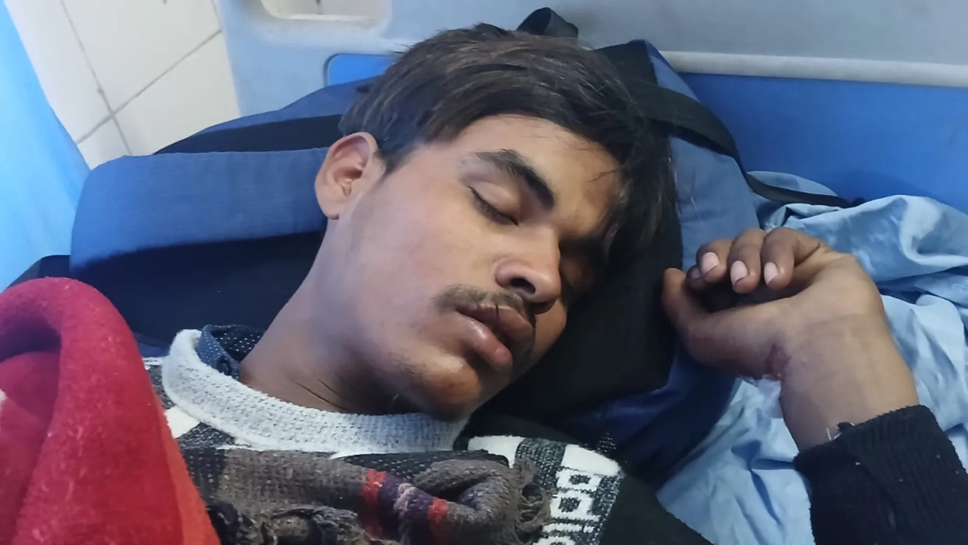 कासगंज: रोडवेज बस में पहले खिलाया नशीला पदार्थ...फिर जहरखुरानी गिरोह 40 हजार लेकर फरार