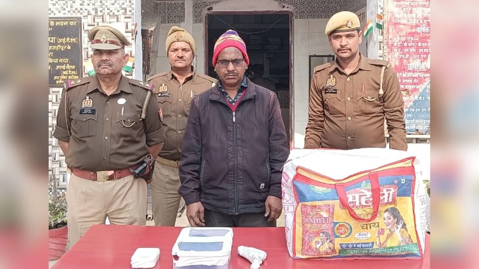 शाहजहांपुर: दोस्त की पत्नी को घुमाता था युवक...सबक सिखाने के लिए रच दी ये साजिश