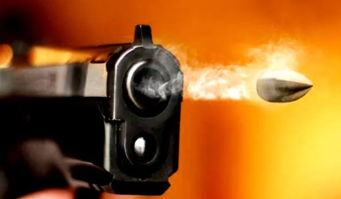  Shahjahanpur: ससुराल में खूनी खेल! सैनिक ने पत्नी को गोली मारकर मौत के घाट उतारा, साली गंभीर